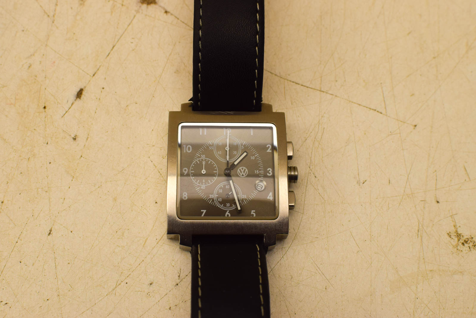 Alternative view of V W Heren Horloge  47964