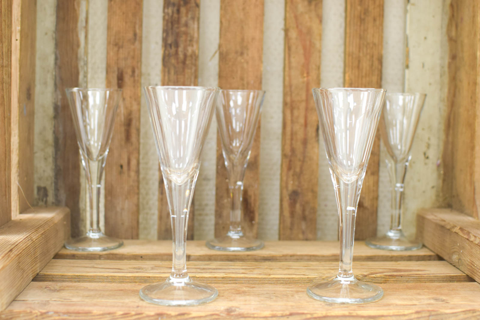 5 delig bierglazen op voet  47967