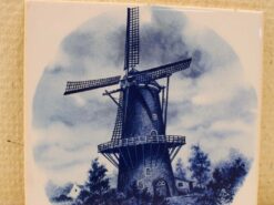 Alternative view of Wandtegel met prent van een molen 47976