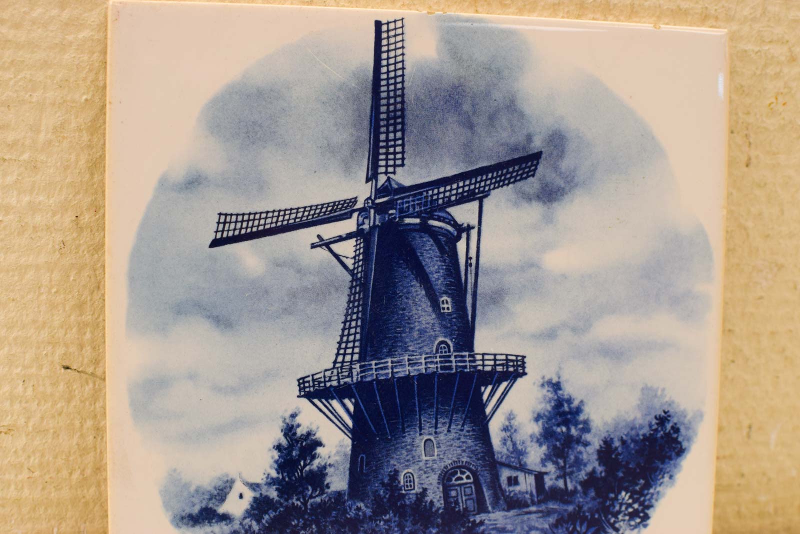 Alternative view of Wandtegel met prent van een molen 47976