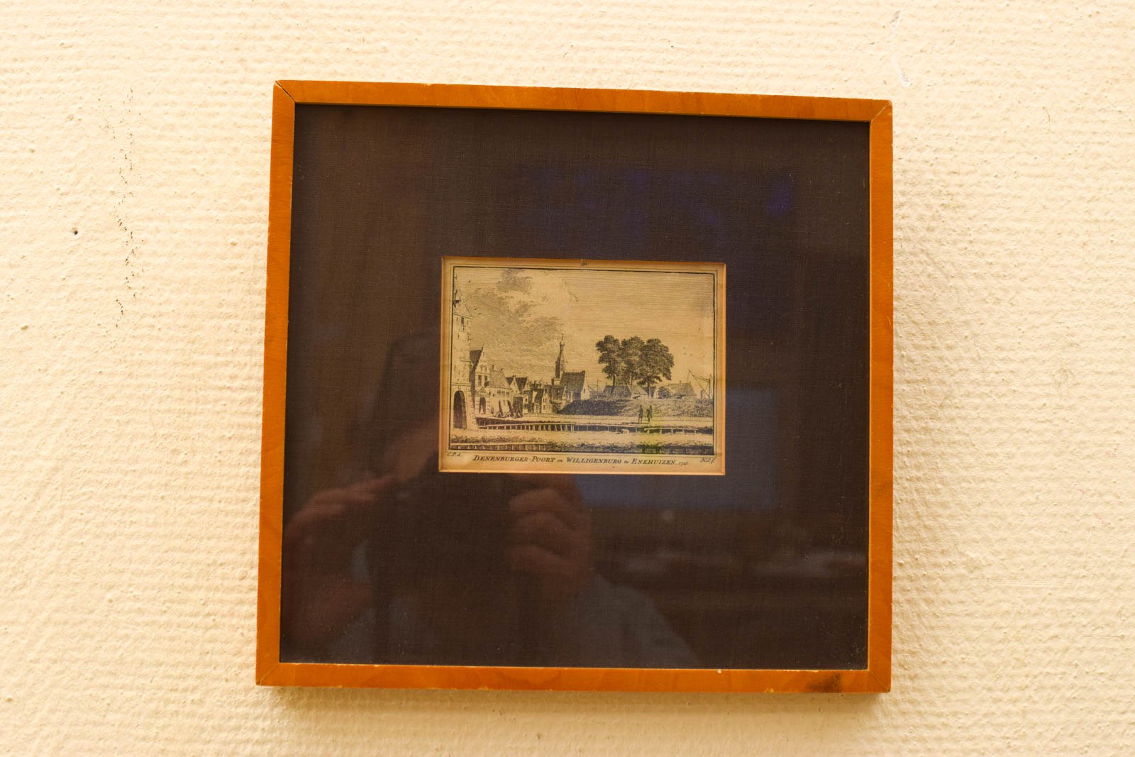 Prent Denenburg - poort en Willigenburg te enkhuizen 1726 48009