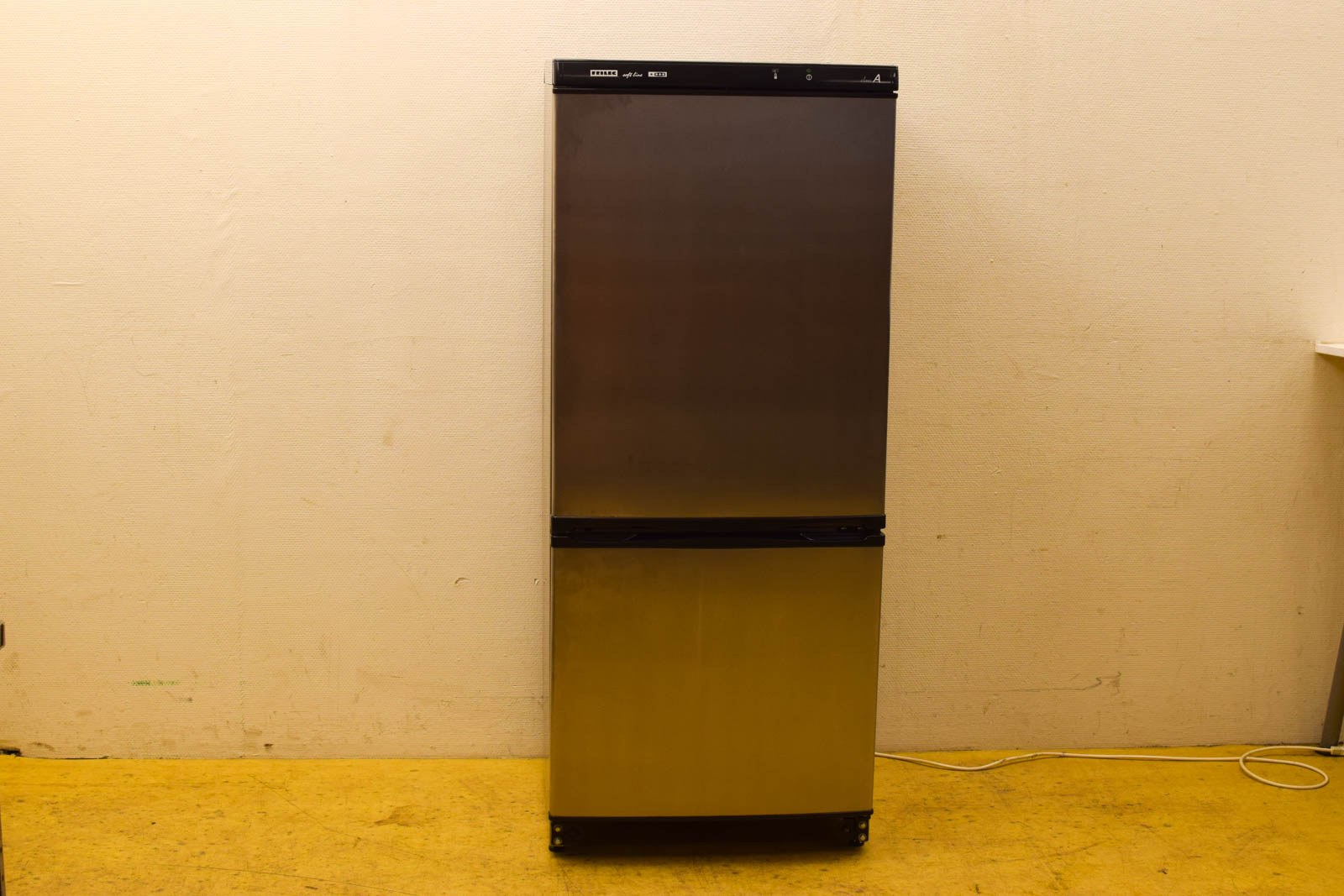 Frilec Softline  RVS dubbeldeurs koelkast laag model  48101
