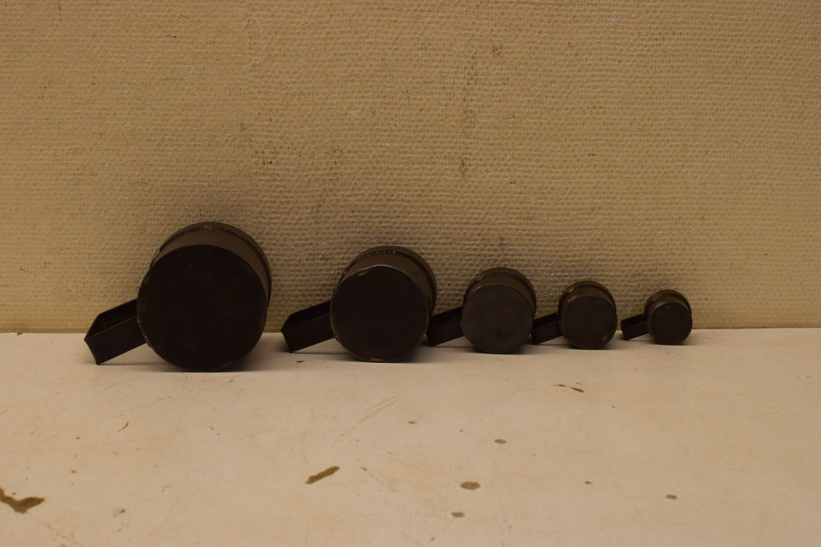 5 stuks metalen maatbekers  48129