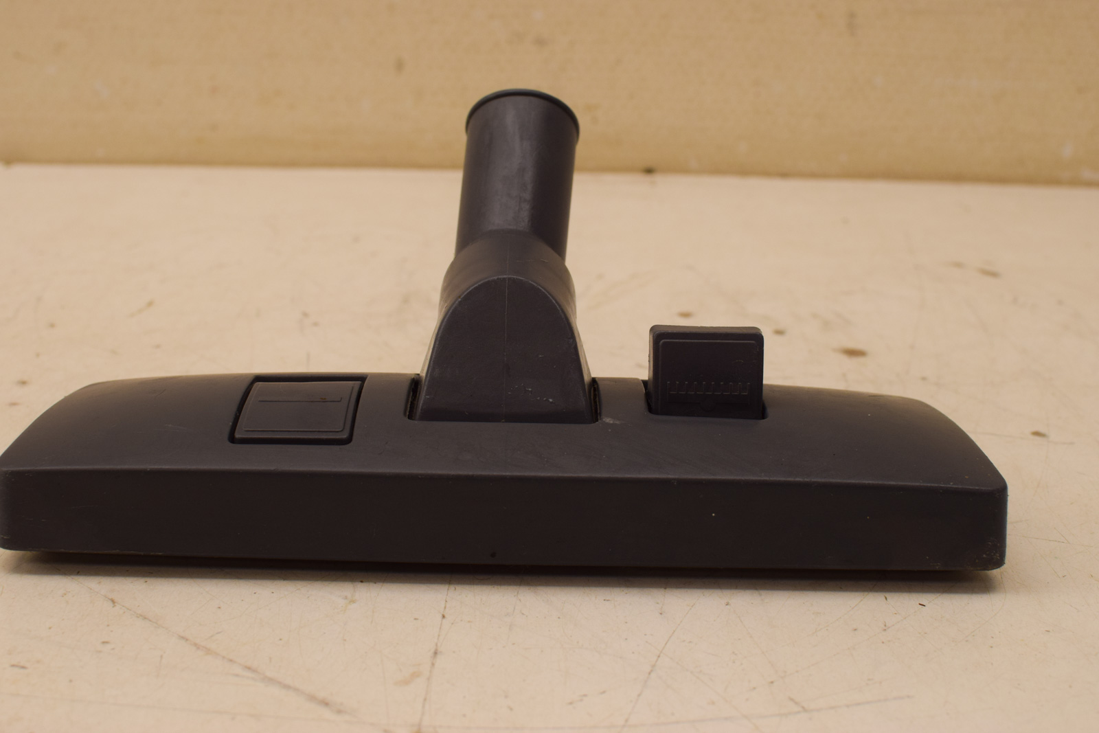 Mondstuk van een stofzuiger 48190