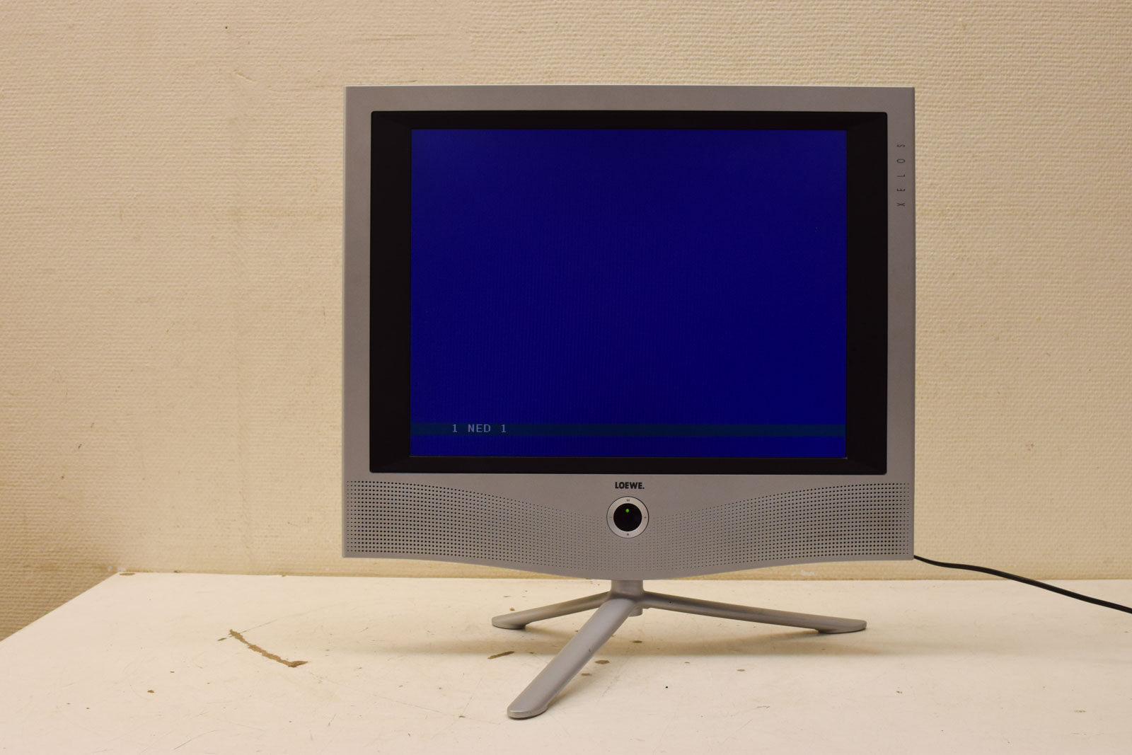 Alternative view of Loewe televisie 48207