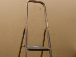 Alternative view of Huishoudtrap 48216