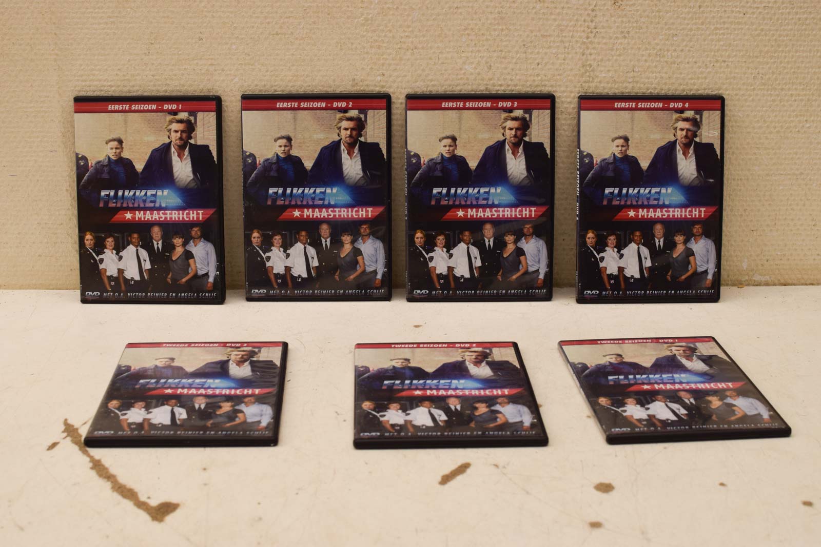 Alternative view of Flikken Maastricht  de complete vier seizoenen op 13 DVD 48313