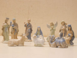11 stuks Vintage porseleinen kerststal figuren 48320