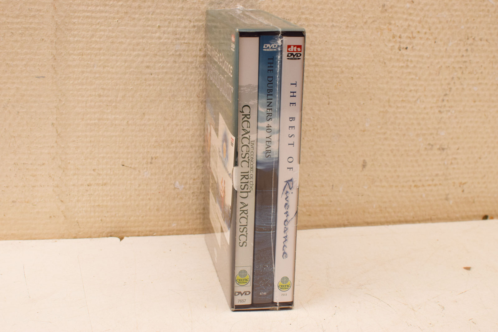Alternative view of 3 dvd box Irish music & Dance spectacular  48336