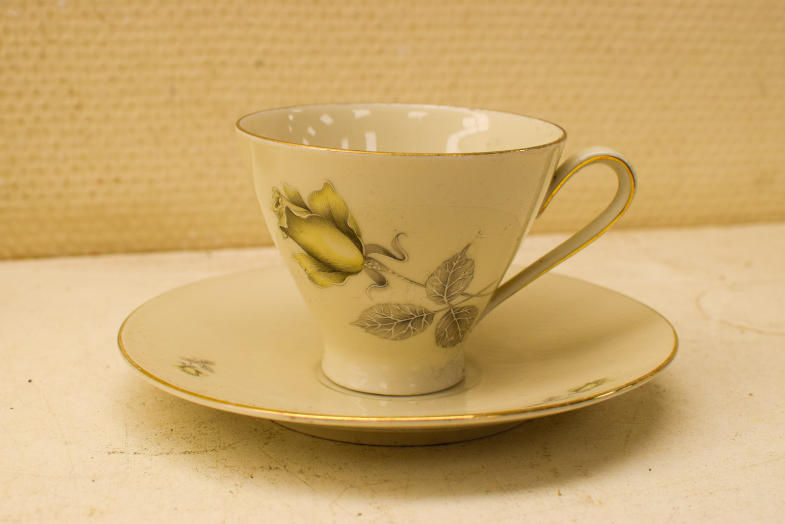 Alternative view of 16 delig Andreson 54 porseleinen kop en schotels 48435