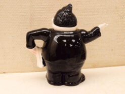 Alternative view of Porseleinen koffiepot in de vorm van een ober 48494