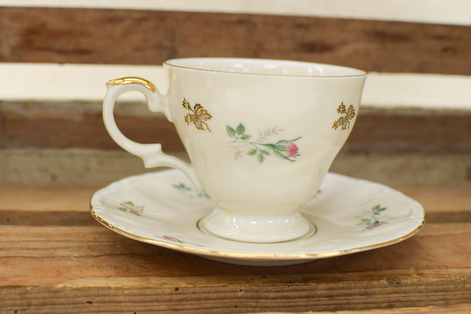 Alternative view of J Kronester Bavaria porseleinen kop en schotel 48505