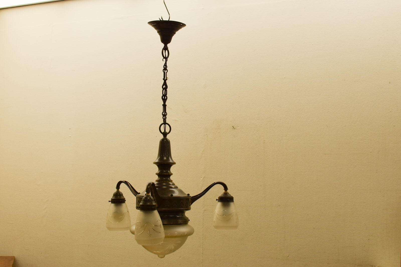 Hanglamp met 3 armen en glazen lampenkappen / kroonluchter 48529