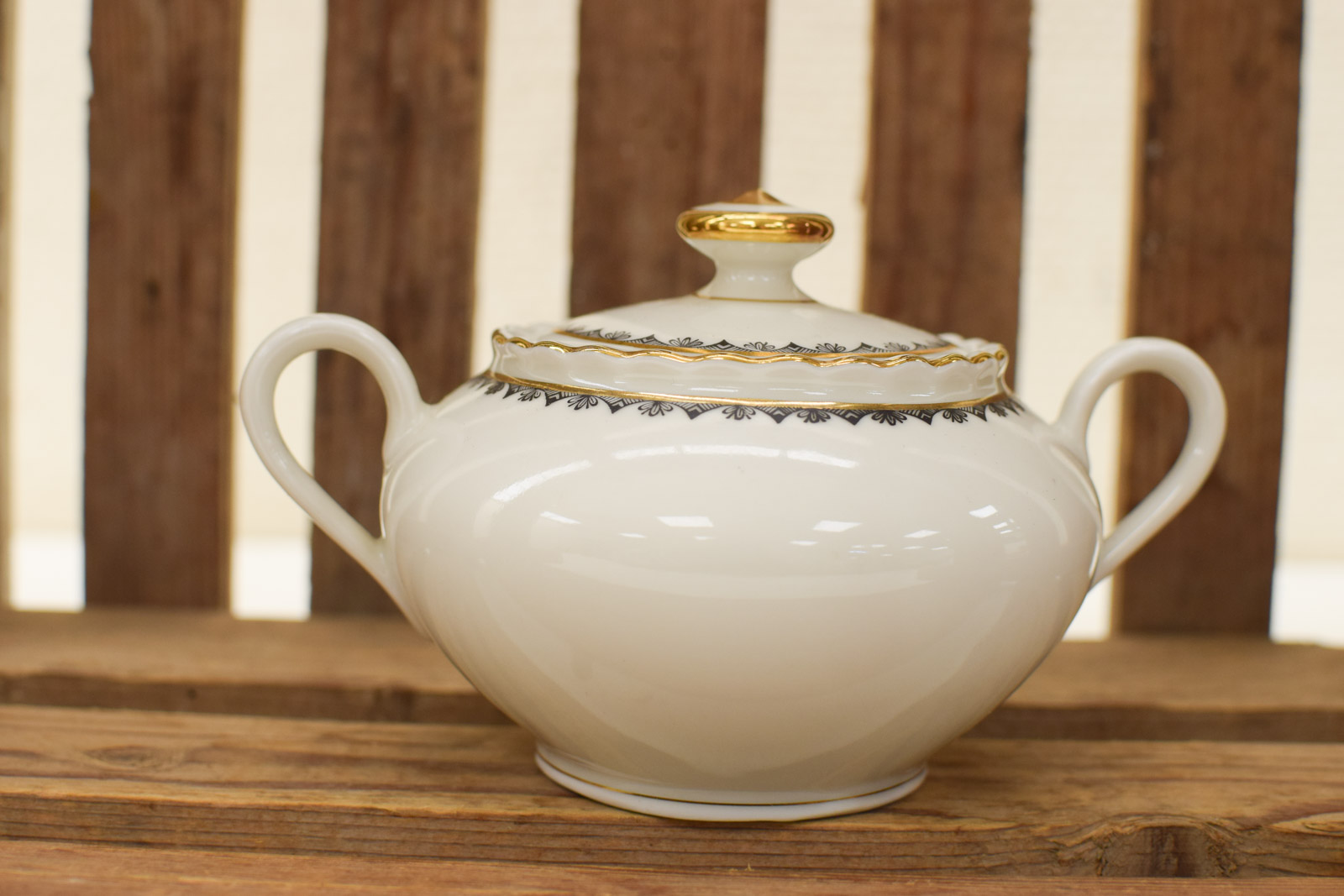 Alternative view of Winterling Victoria Bavaria porseleinen suikerpot 48538