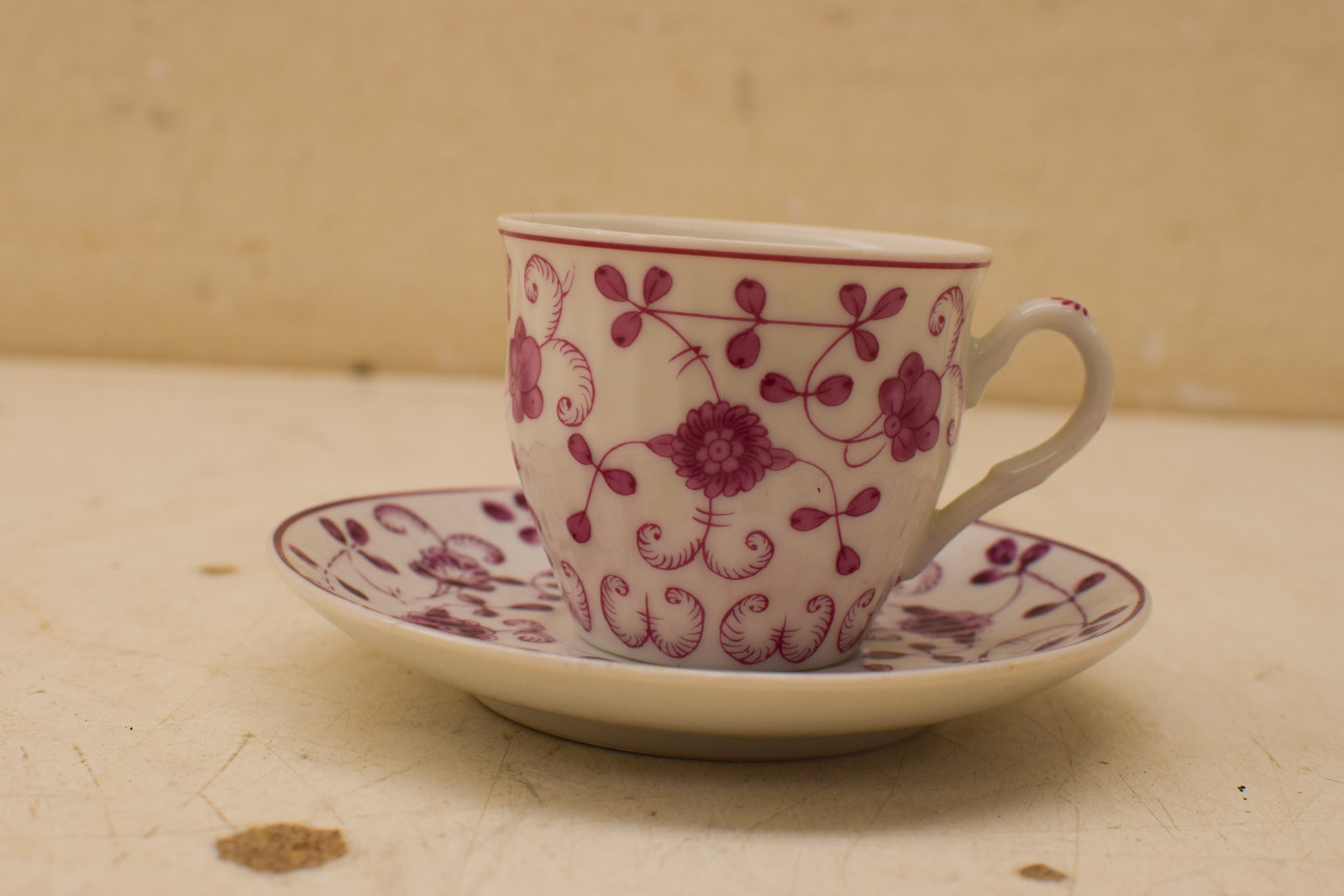 AW porseleinen kop en schotel 48570