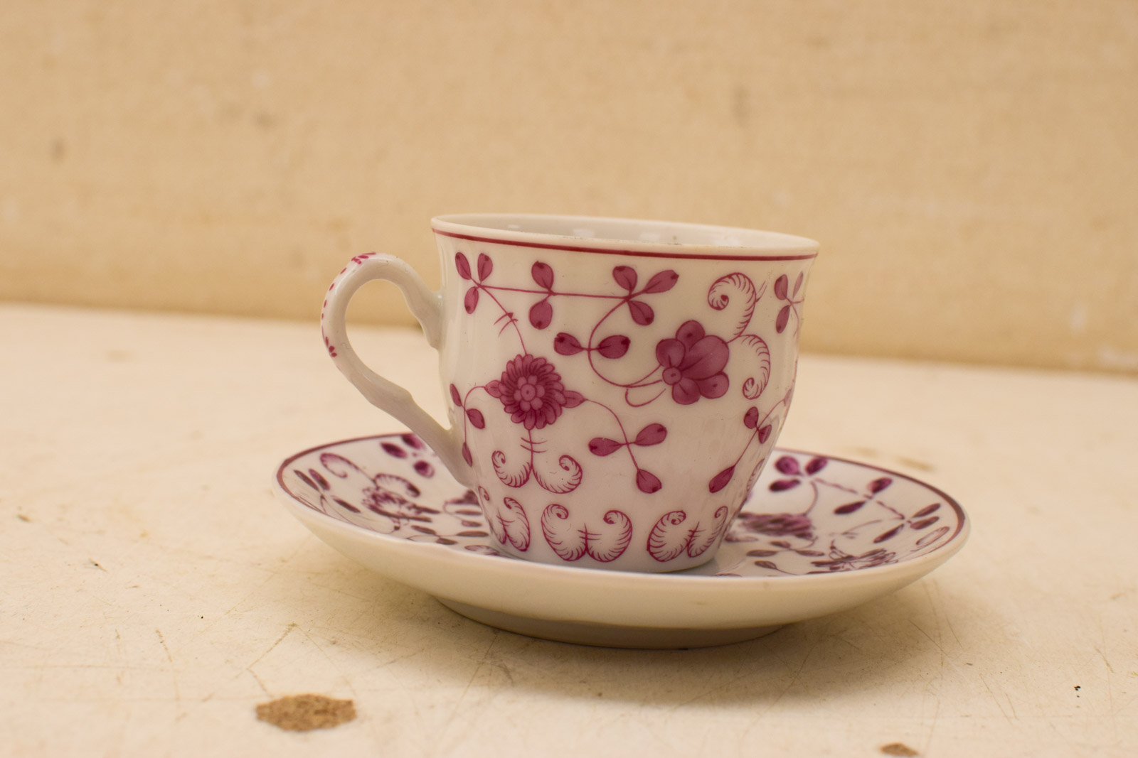 Alternative view of AW porseleinen kop en schotel 48570