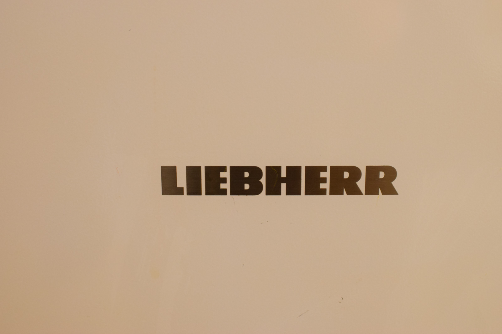 Alternative view of Liebherr dubbeldeurs koelkast laag model  48587