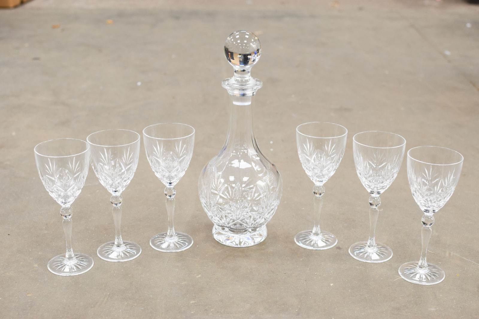 7 delig Glazen karaf met glazen op voet 48597