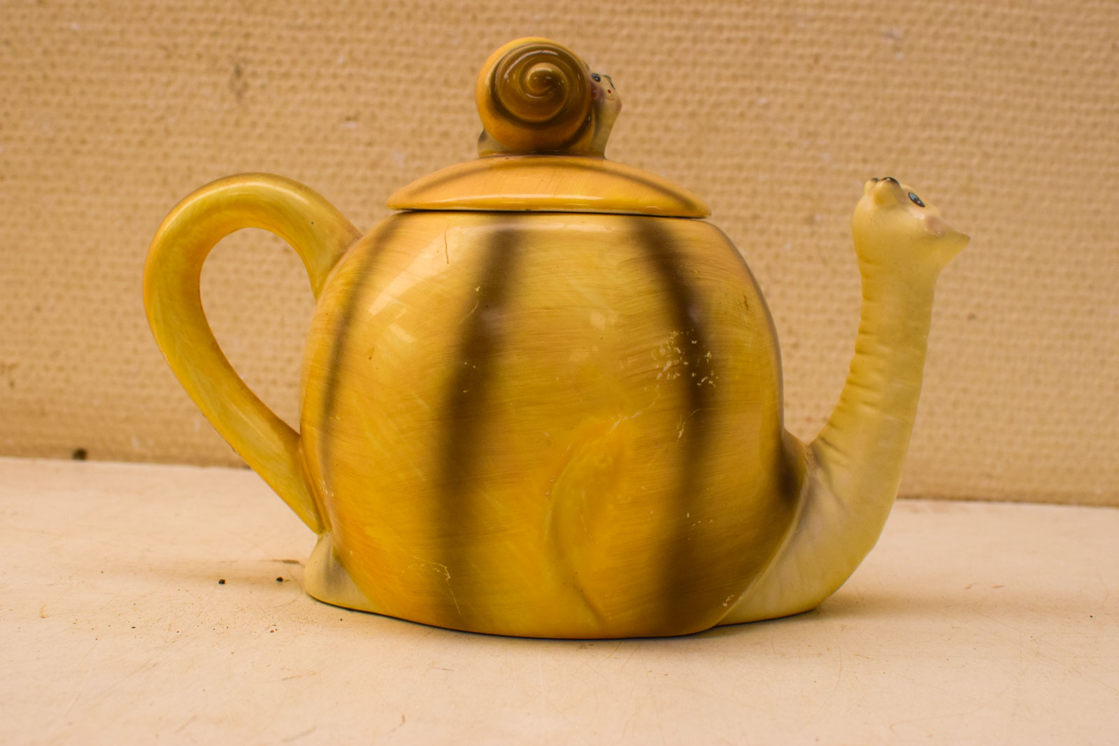 Alternative view of Siaki Dolomite porseleinen Theepot  48611