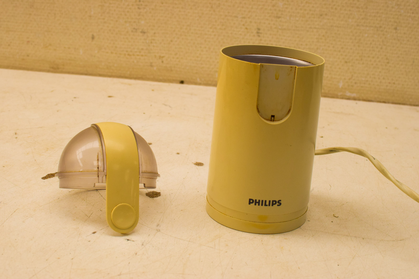Alternative view of Philips elektrische koffiemolen  48620