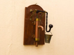 Alternative view of Waterpomp voor aan de wand als wandecoratie 48628