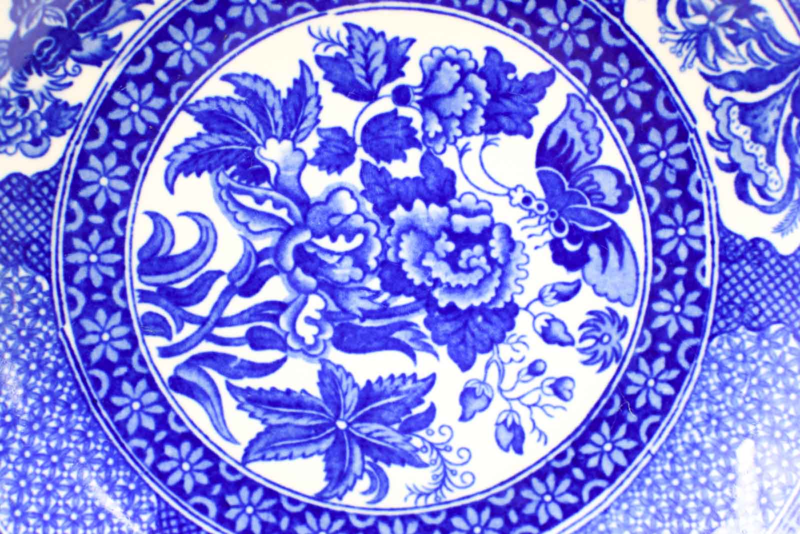 Alternative view of P Regoute porseleinen Wandbord  48637