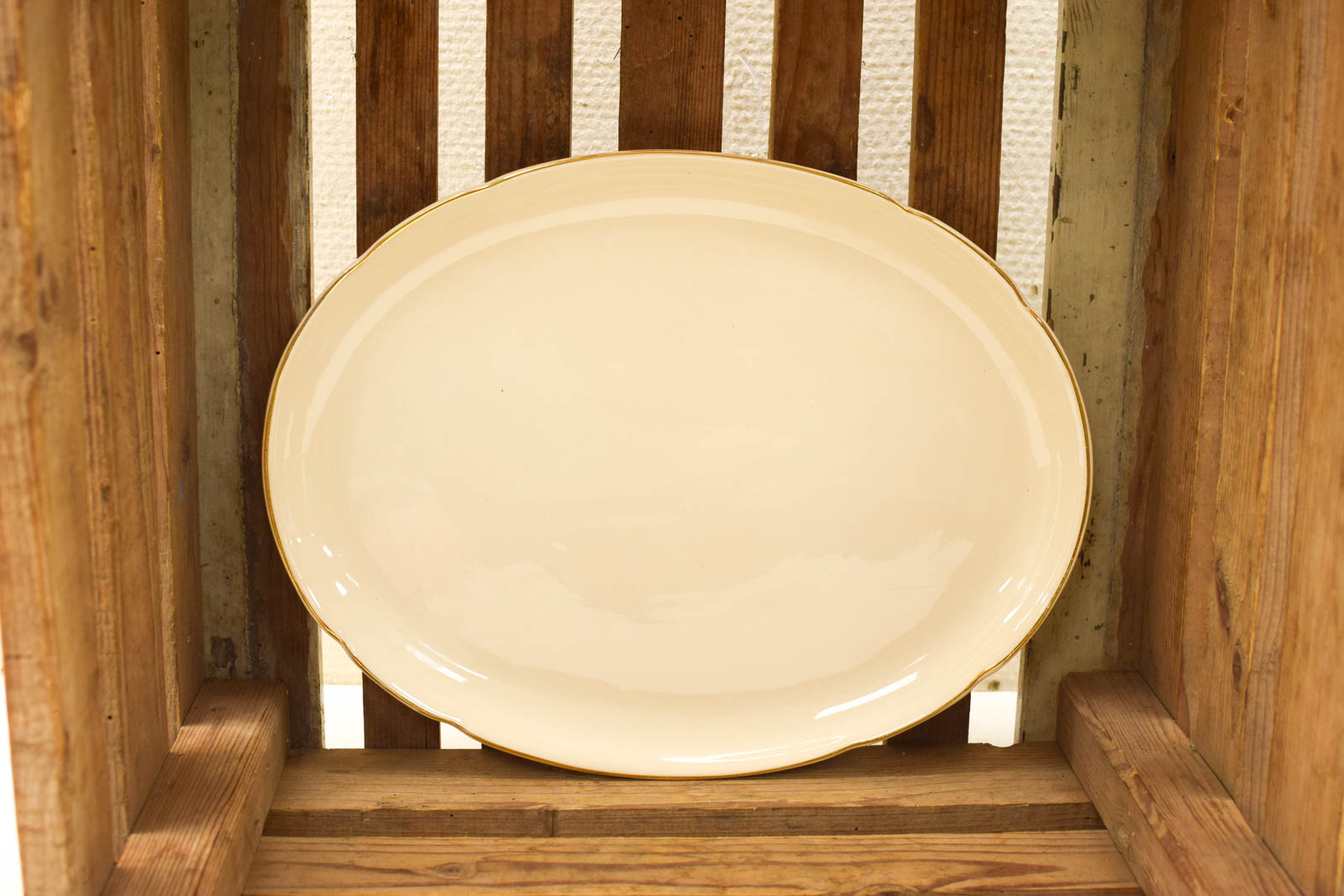 Alternative view of Porseleinen ovale schaal  48648