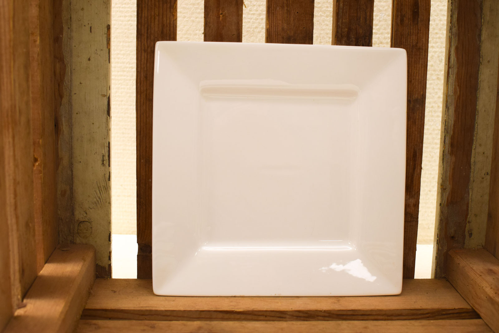 Alternative view of 6 stuks vierkante  porseleinen witte borden  48679