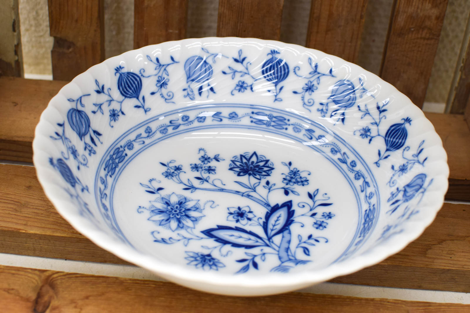 Alternative view of Royal Tettau porseleinen schaal  48682