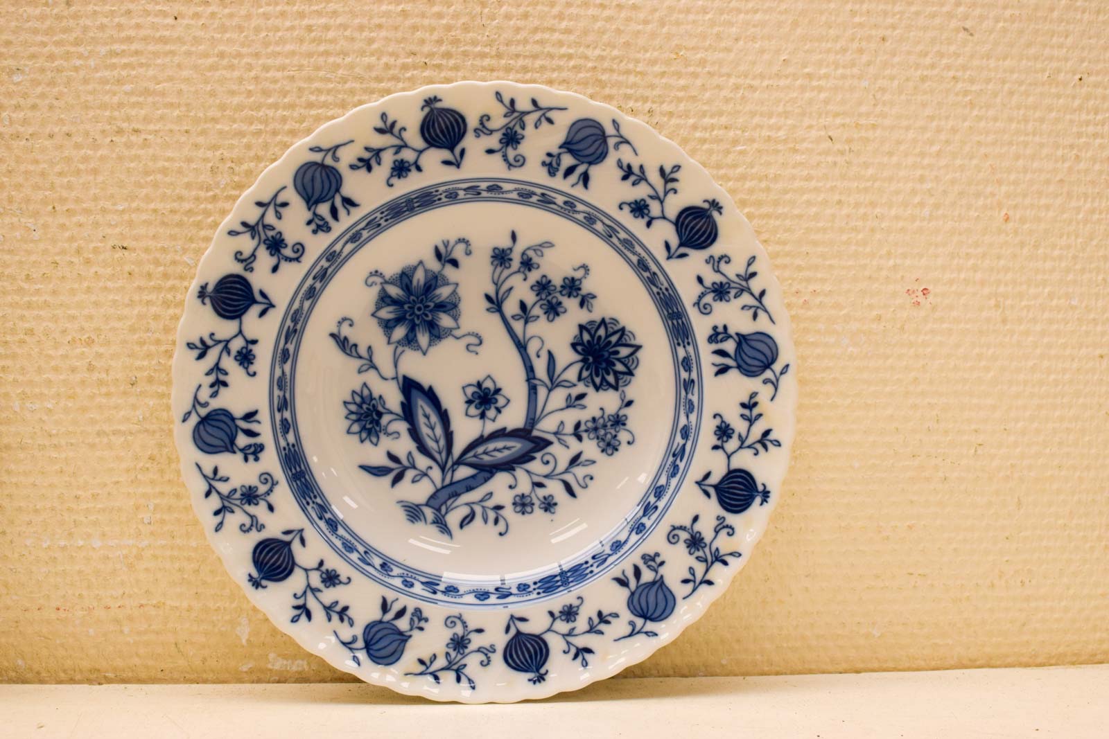 Alternative view of 6 stuks Royal Tettau porseleinen diepe borden  48684