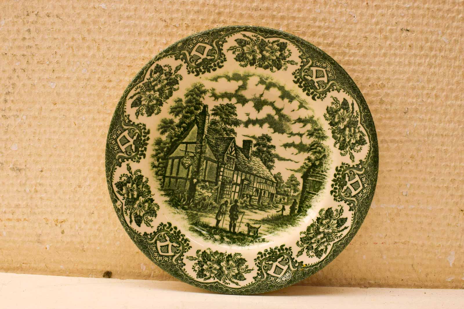 Alternative view of 9 stuks Ironstone porseleinen bordjes  48701