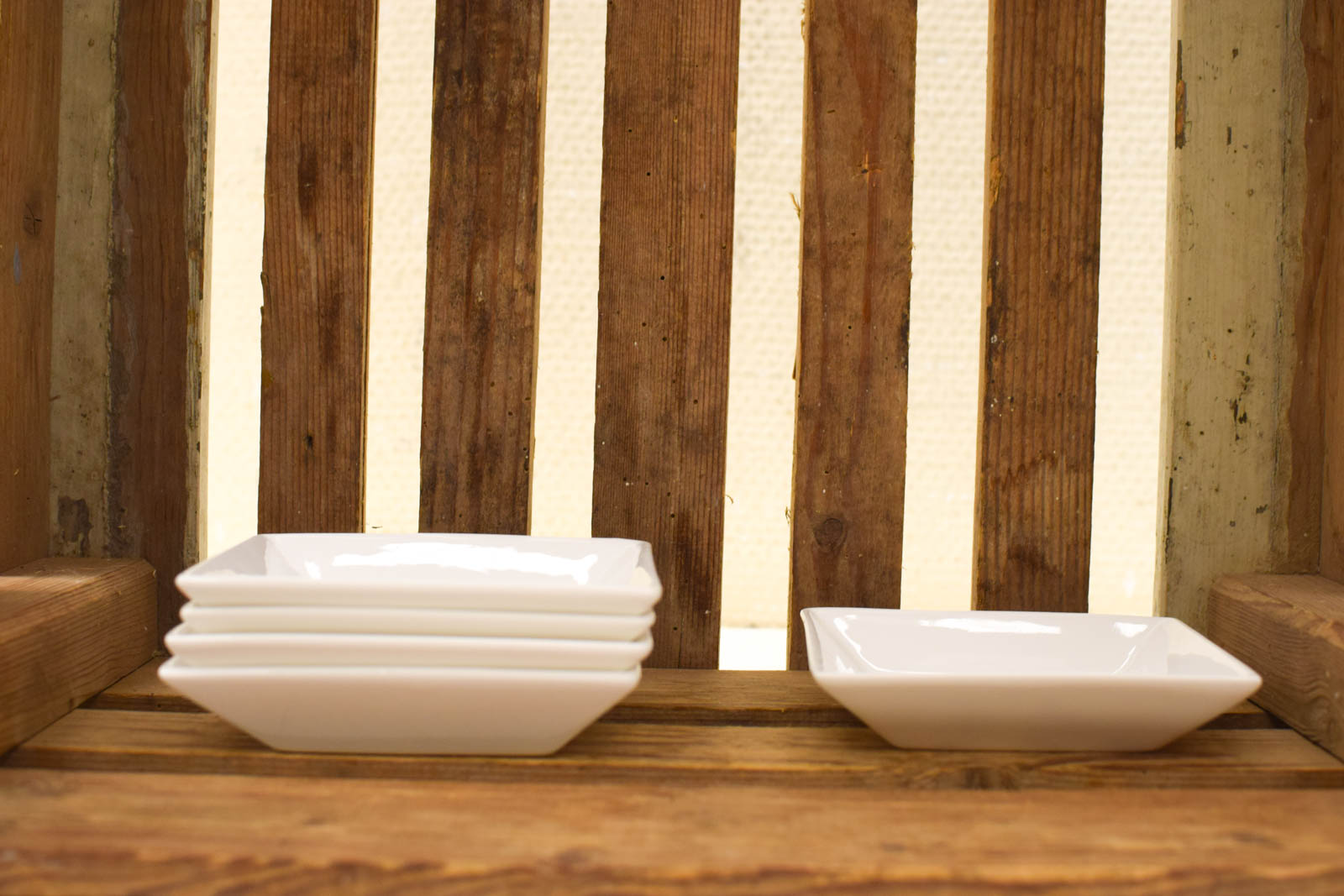 5 stuks porseleinen vierkante schaaltjes  48708