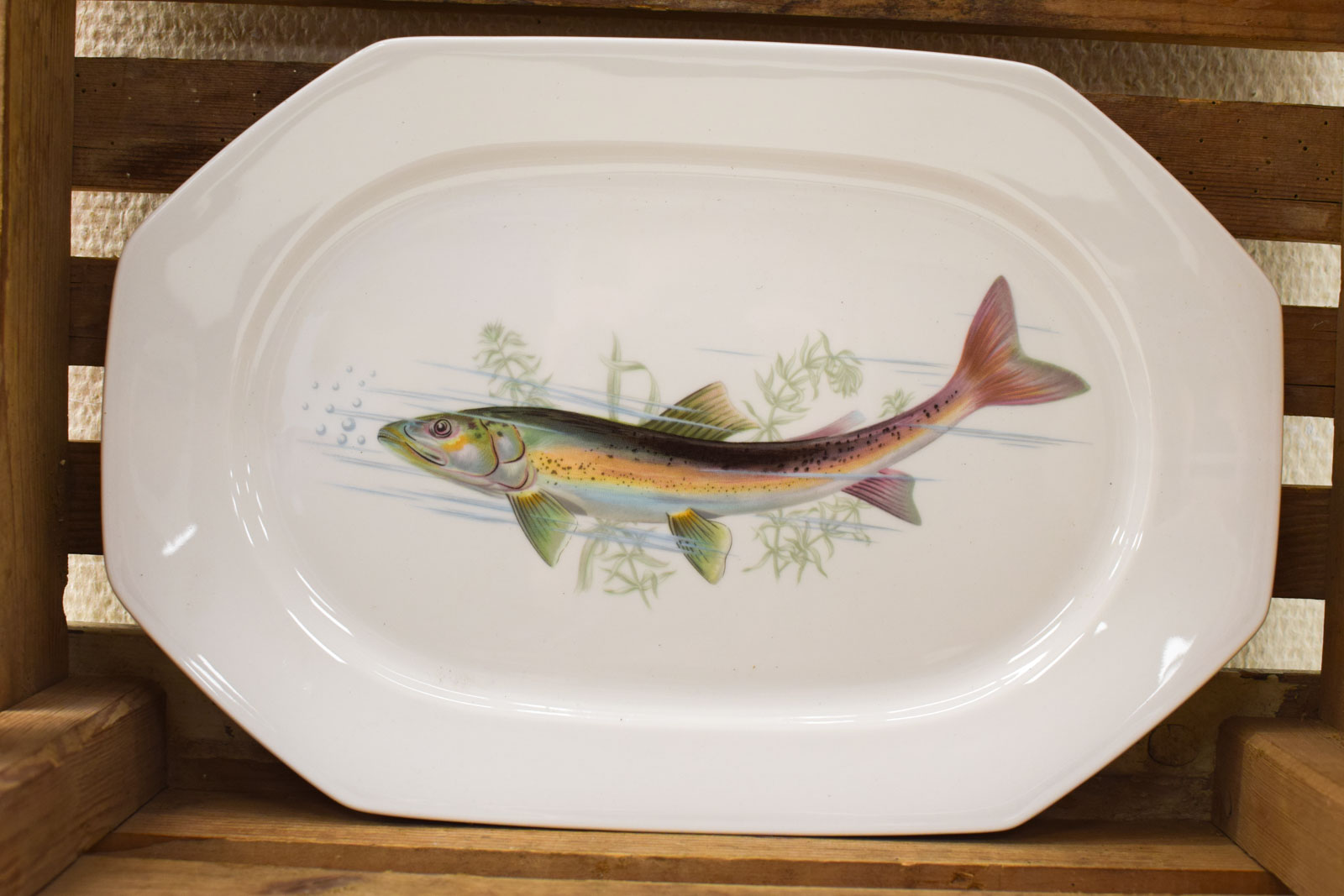 Alternative view of Winterling Bavaria porseleinen schaal met prent van een vis  48762