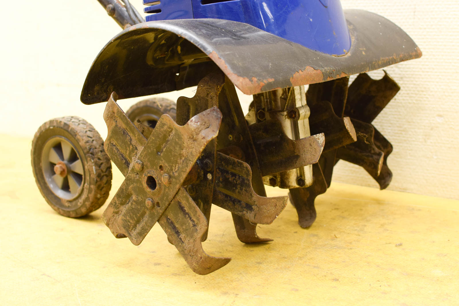 Alternative view of Einhell Elektrische tuinfrees  48769