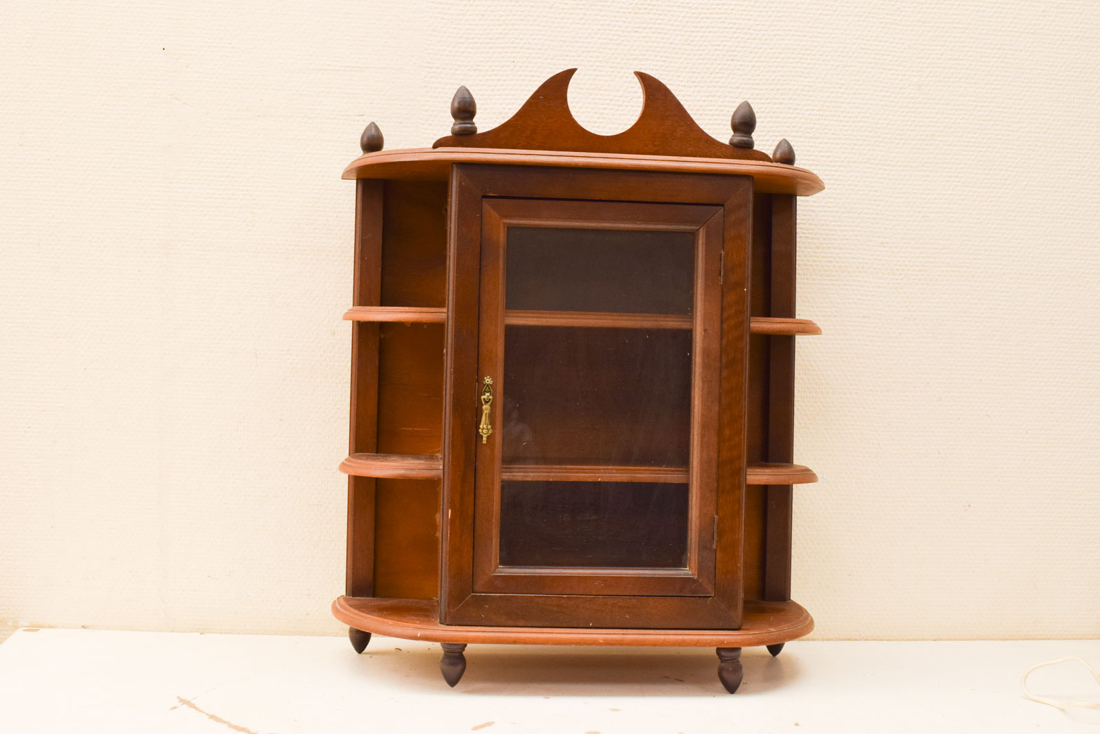 Vitrine Hangkastje  48800