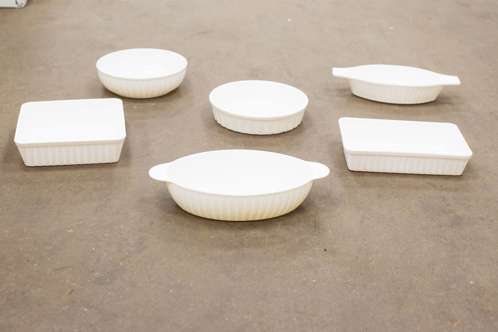 6 stuks witte plastic bakjes  48828