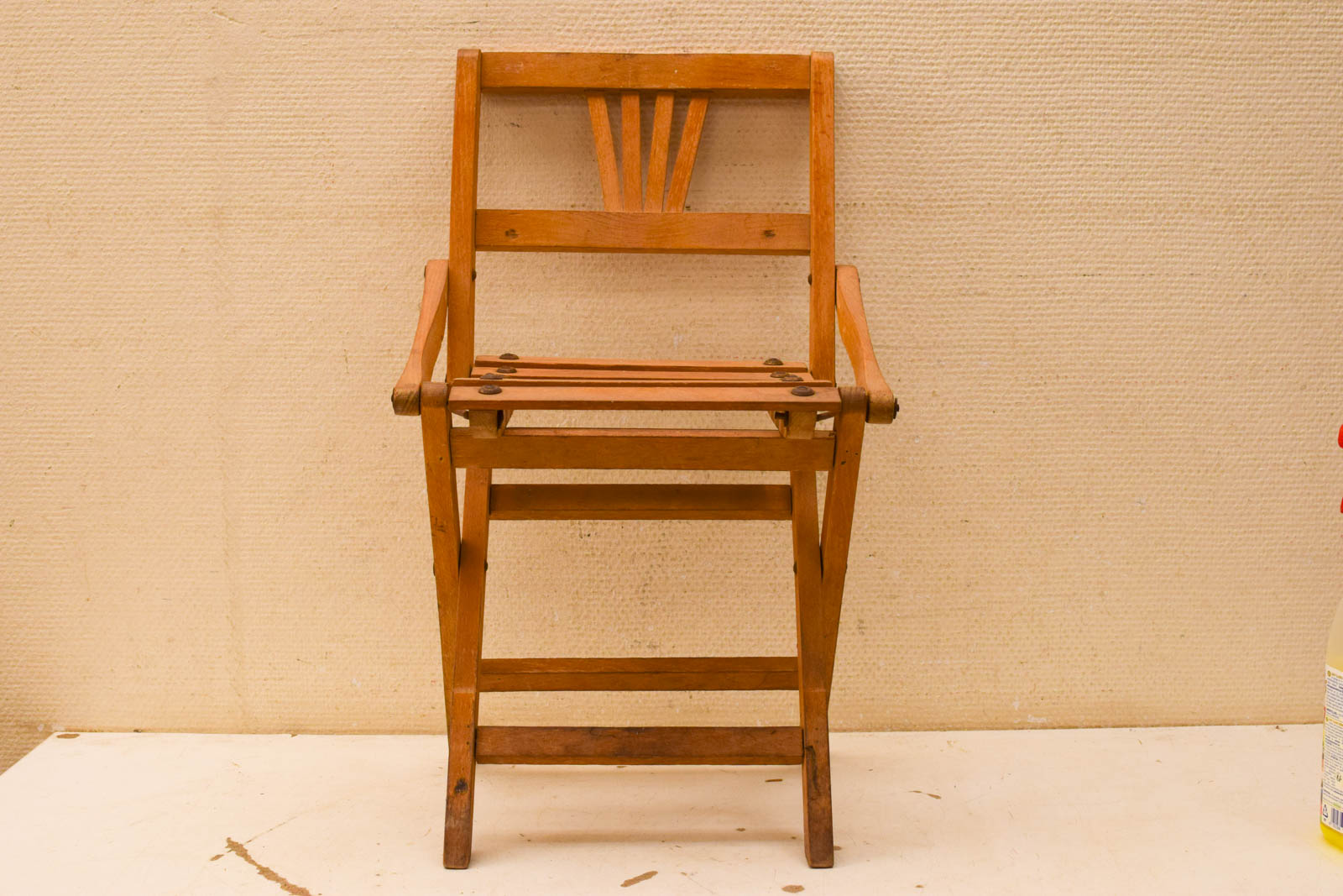 Inklapbare houten kinderstoeltje  48873