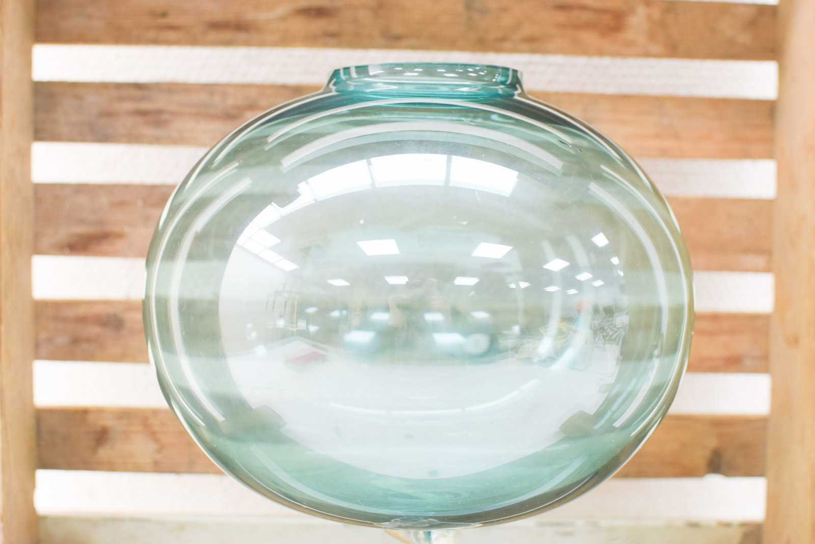 Alternative view of Glazen Bol Vaas op voet  48909