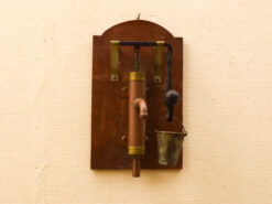 Waterpomp voor aan de wand als wandecoratie 48628