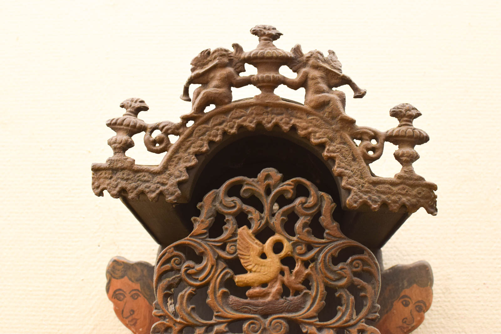 Alternative view of Friese Stoeltjesklok 48931