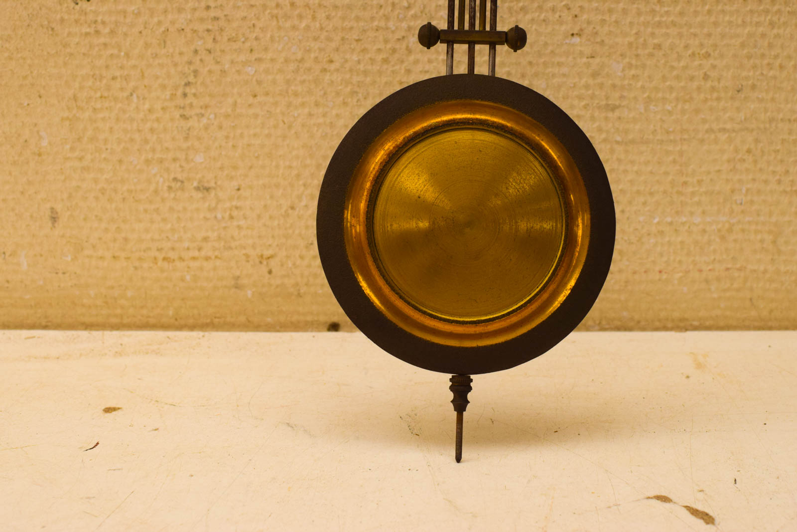 Alternative view of Slinger van een klok met  haakje  48952