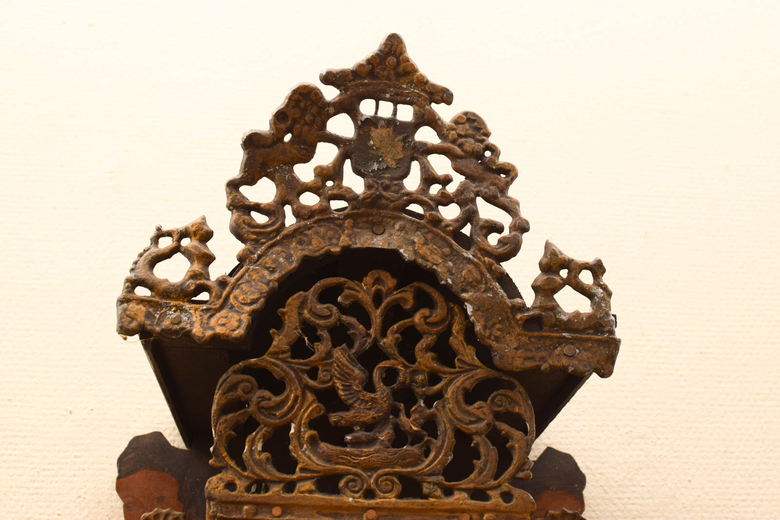 Alternative view of Friese stoeltjesklok  48955