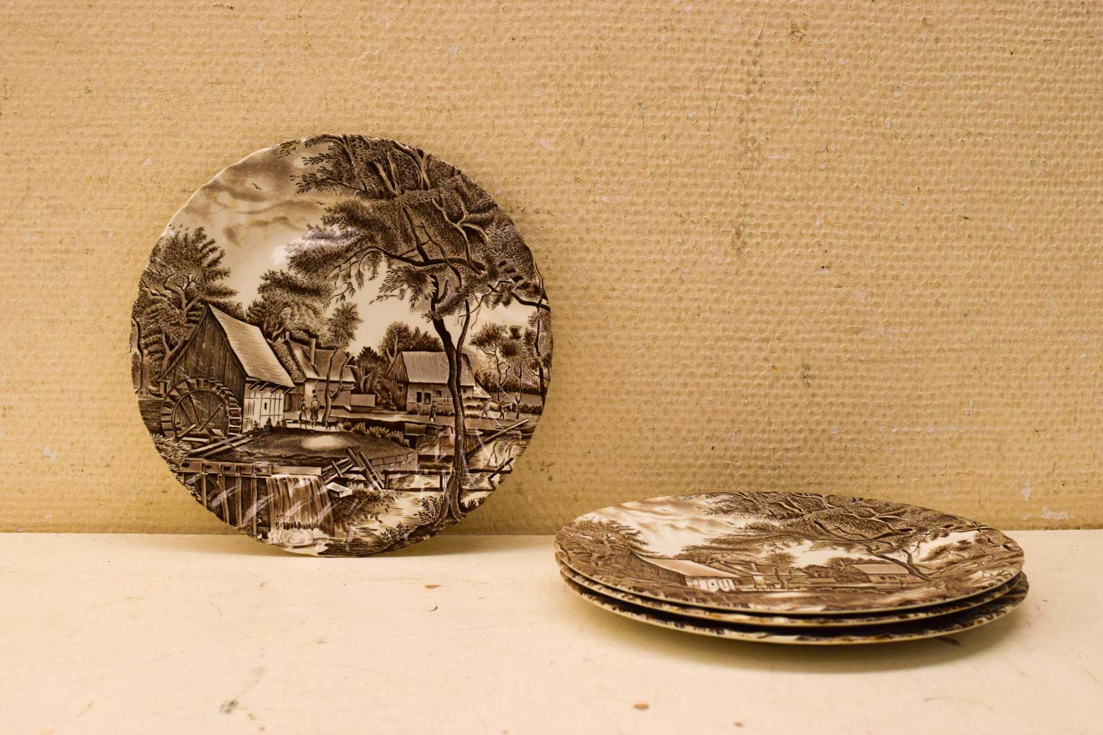 4 stuks  Johnson Brother porseleinen platte borden  48972