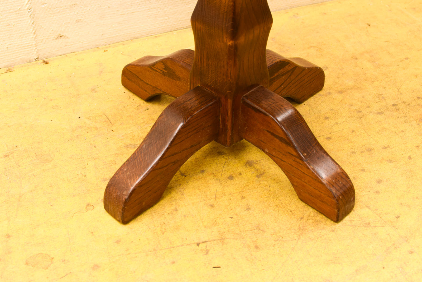 Alternative view of Houten Ronde Bijzettafeltje 48977