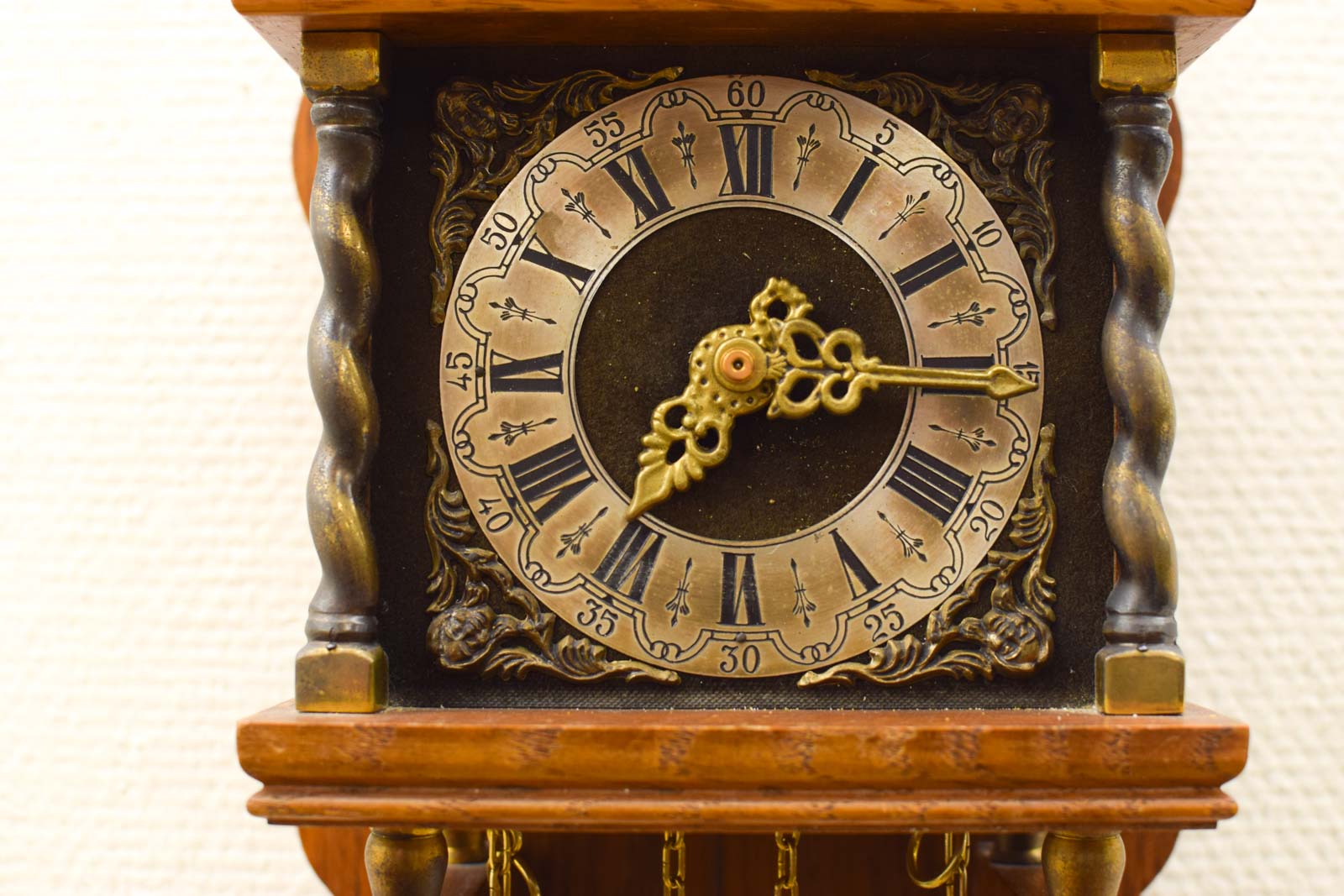 Alternative view of Houten Wandklok  48994