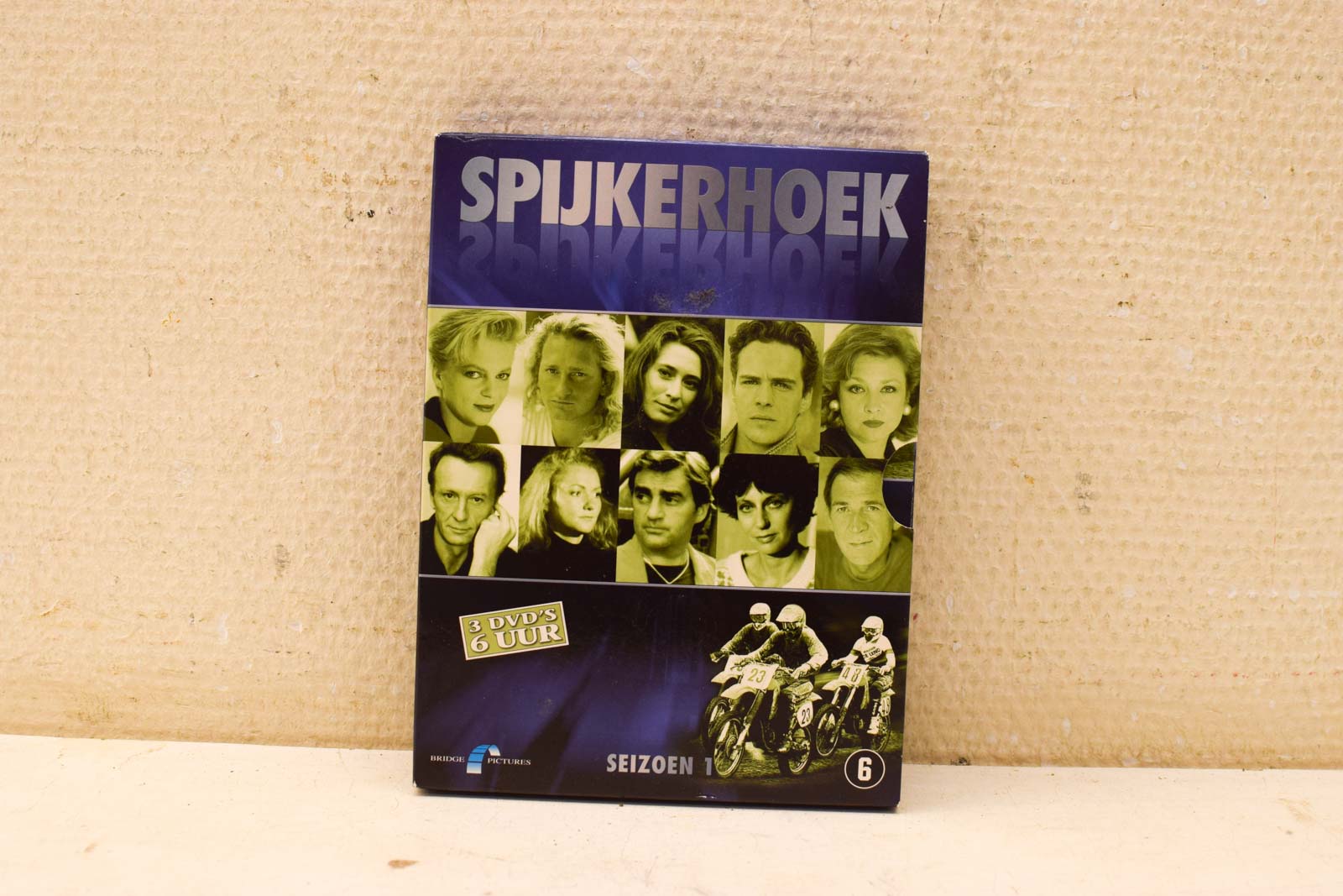 3 dvd box Spijkerhoek  seizoen 1  49002