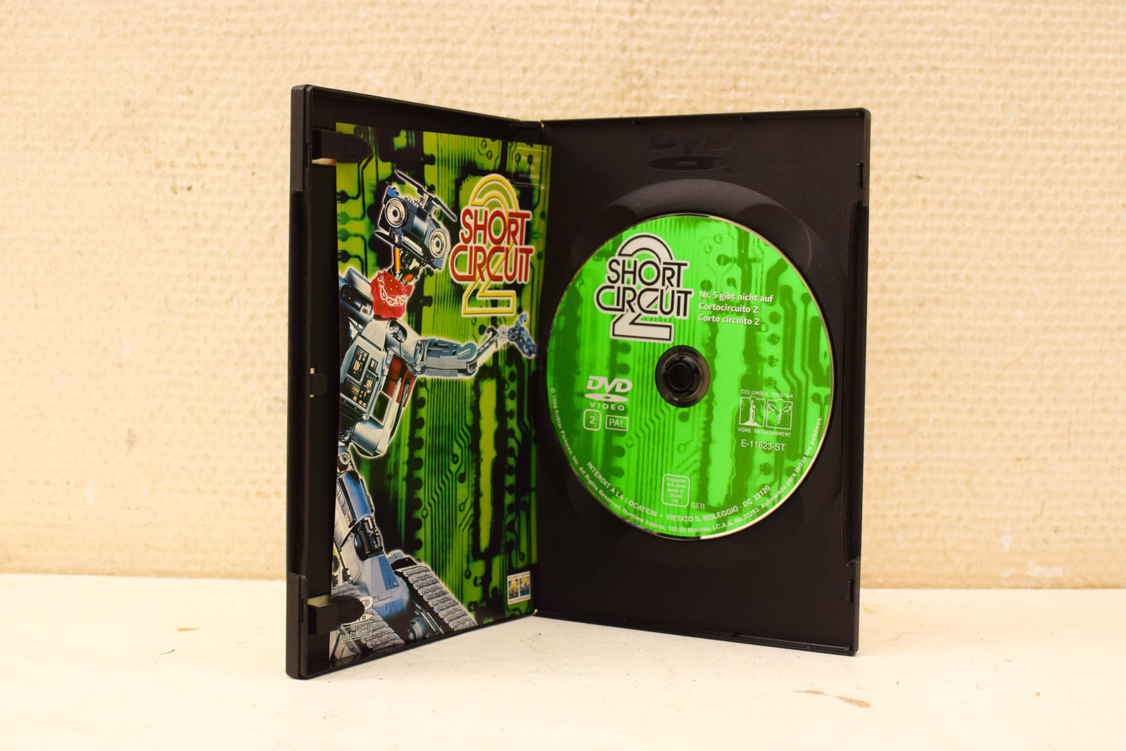 Alternative view of 1 dvd Short Circuit  2  49039