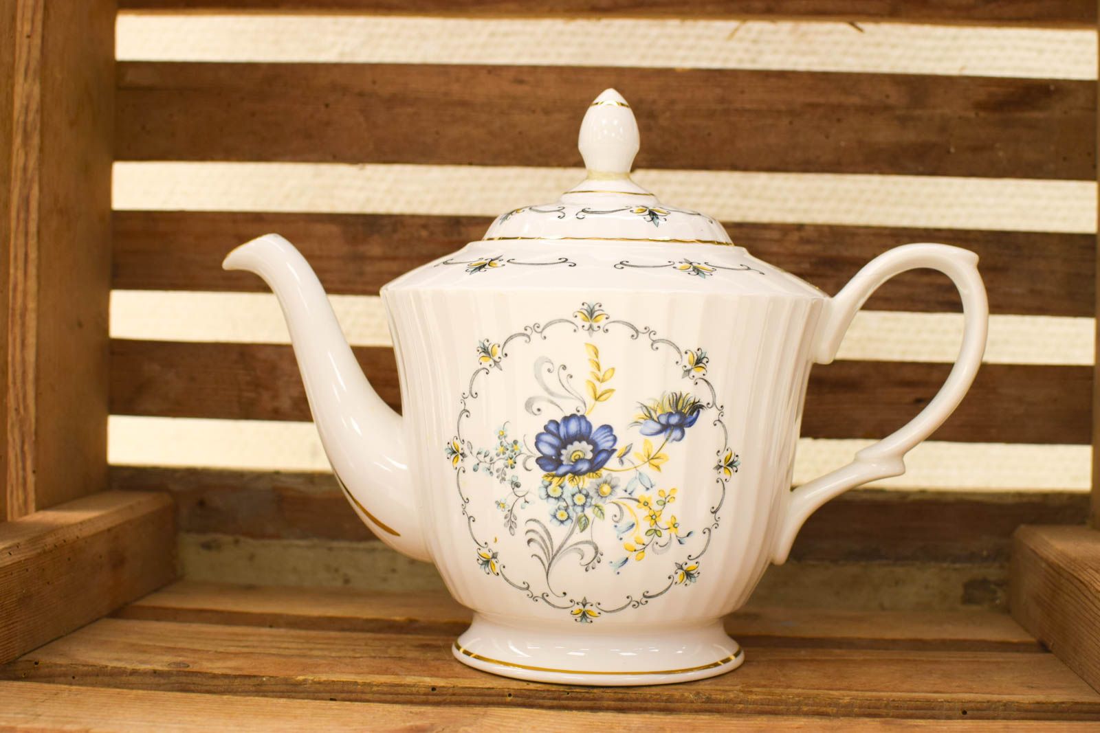 Alternative view of Sheltonnan China porseleinen theepot  49042