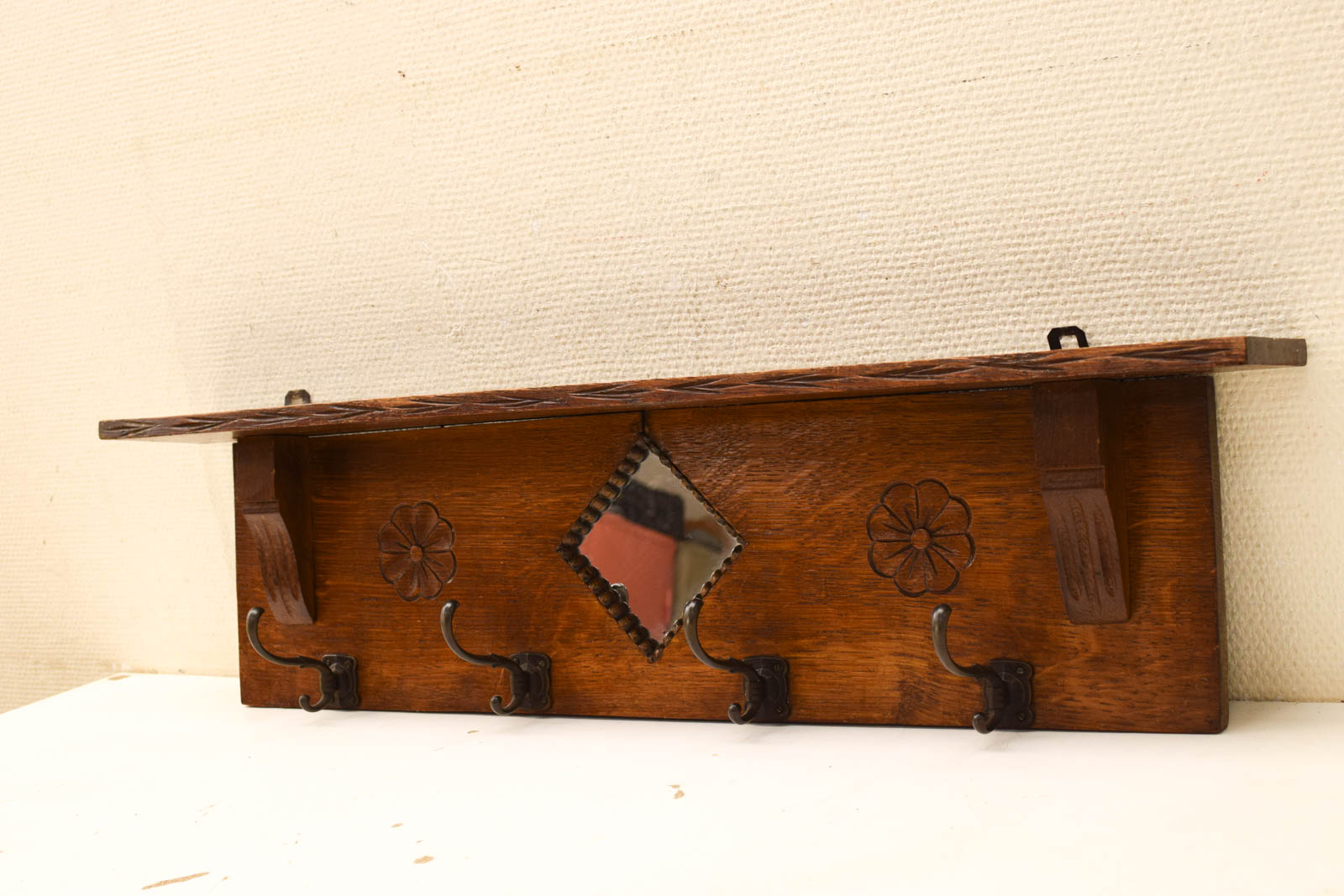 Alternative view of Houten wand  kapstok  49087