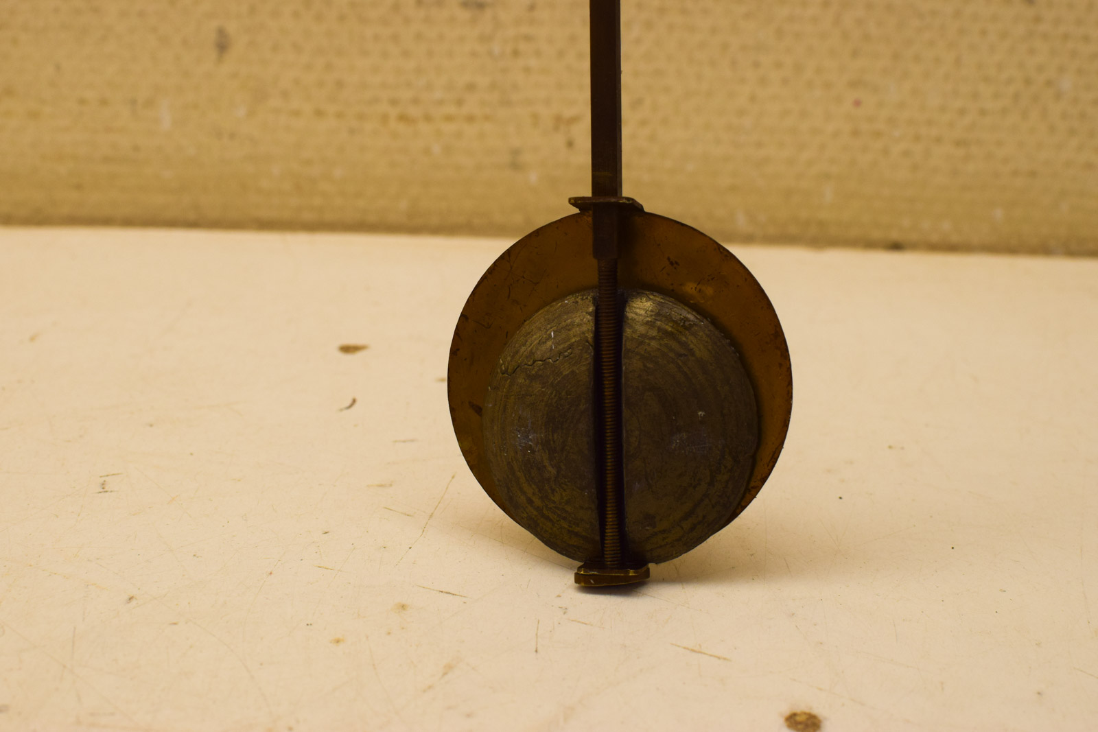 Alternative view of slinger voor een klok 49099